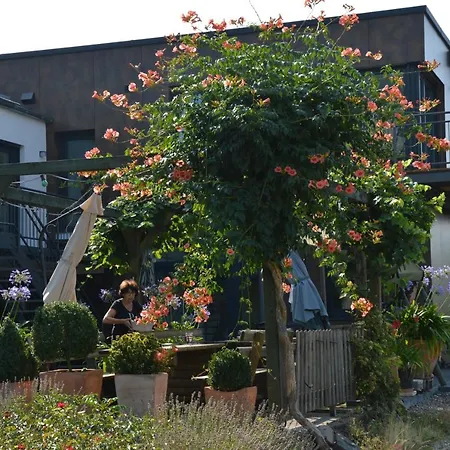 Wein&Gästehaus Porten-Becker Köwerich Exterior foto