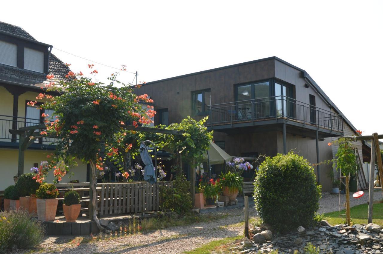 Wein & Gaestehaus Porten-becker Apartment Kowerich
